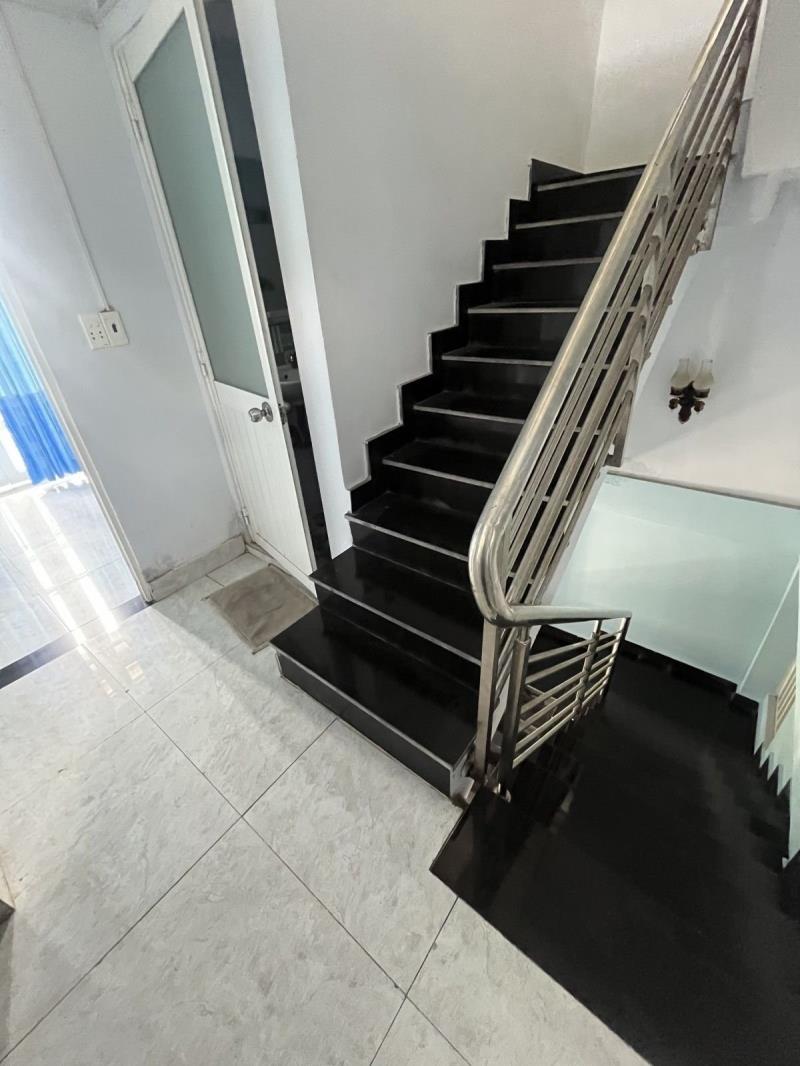 Bán nhà hẻm xe hơi tam bình thủ đức 42m2 3 tầng chỉ 2.3 tỷ (sổ chung 6 căn)