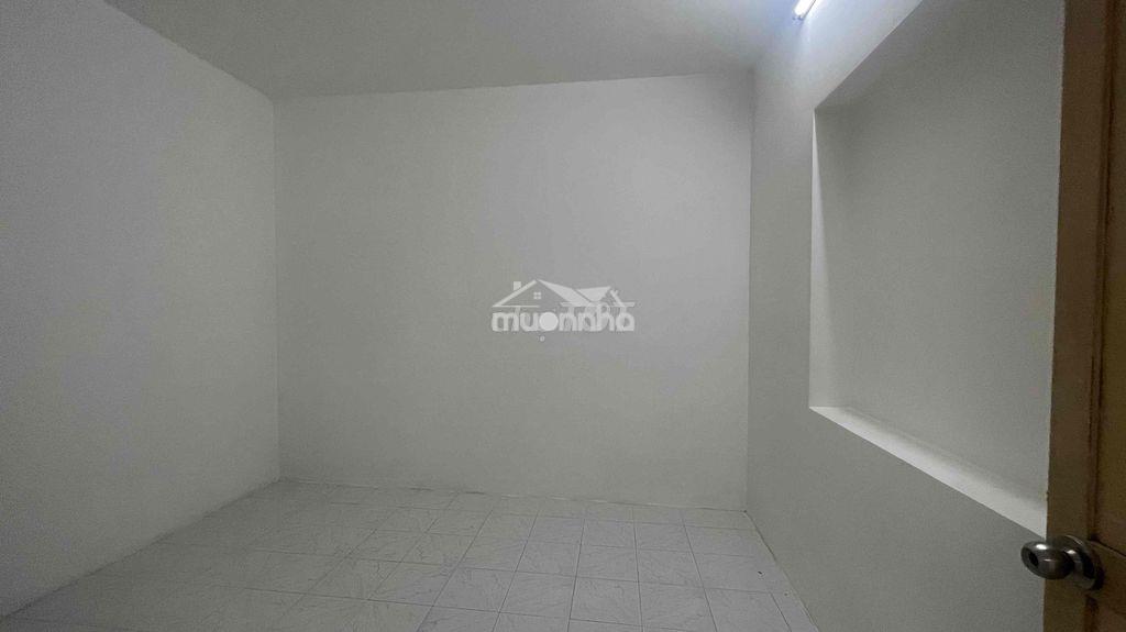 Bán căn hộ a4 phan xich long 40m 1pn 1wc banvon nhà thoáng mát 2ty9 - Ảnh 4