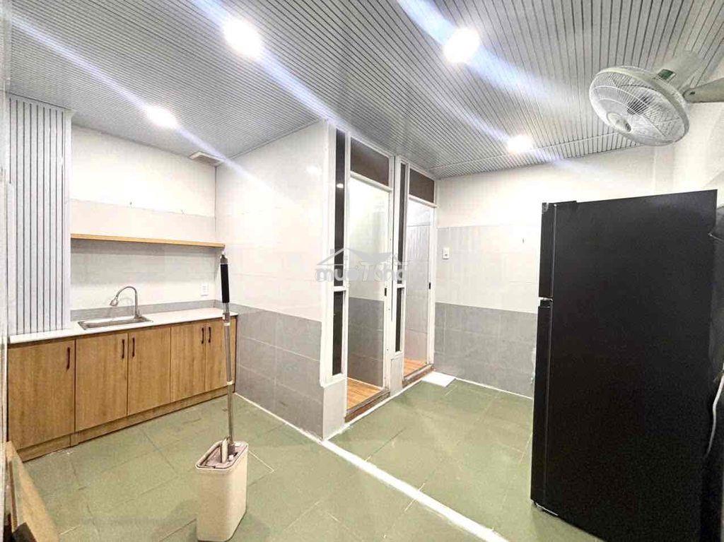 Căn hộ 2pn 2wc ngay chân cầu ông lãnh quận 1 mới 100% siêu rộng - Ảnh 3