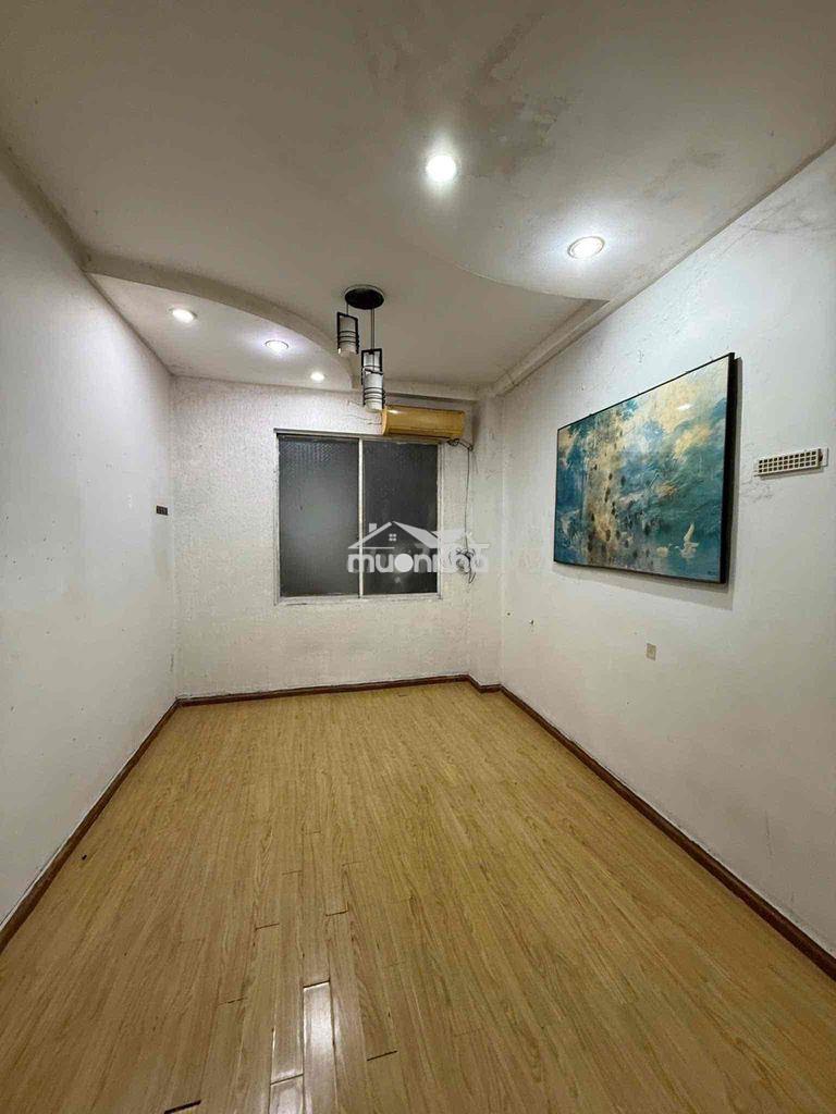 1,75 tỷ có hộ khẩu q1,sát chợ bến thành - Ảnh 2