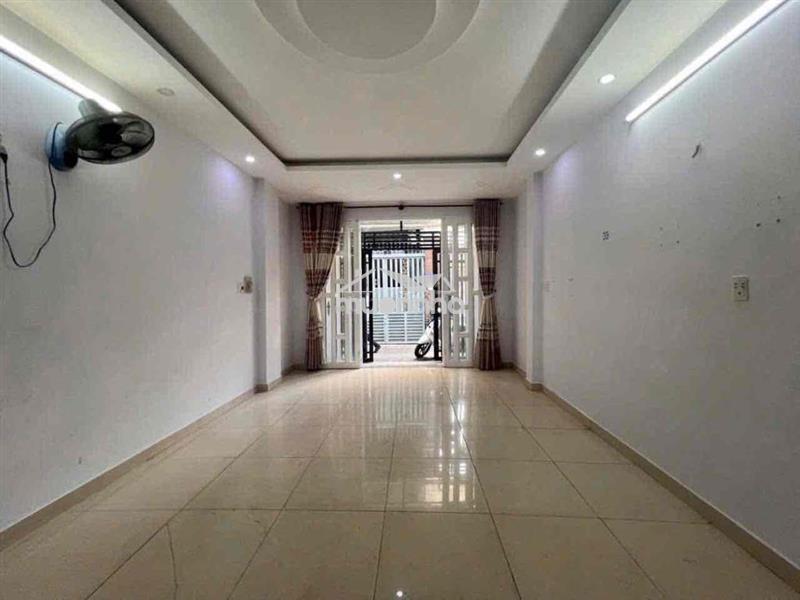 Cho thuê nhà 1/ quang trung gv 2pn 3wc 11,5tr