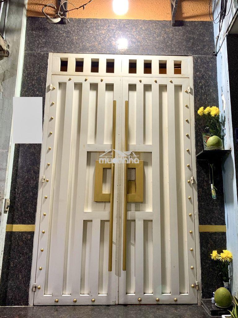 Nhà bán hẻm xe hơi đường bình phú, đoạn giữa  hậu giang và chợ lớn