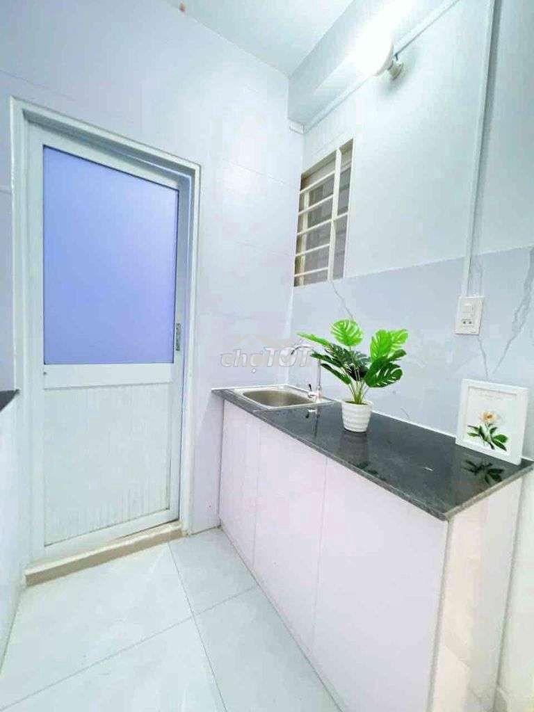 Phòng chdv full nội thất có 2pn riêng biệt có bêp nấu ăn