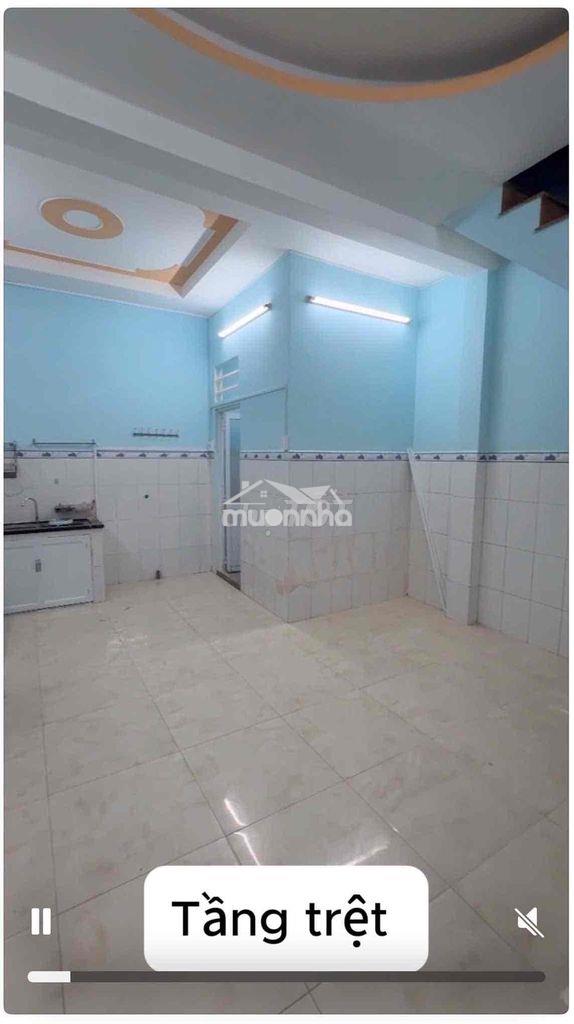 Nhà nguyên căn đường nguyễn văn cừ quận 5 cho thuê