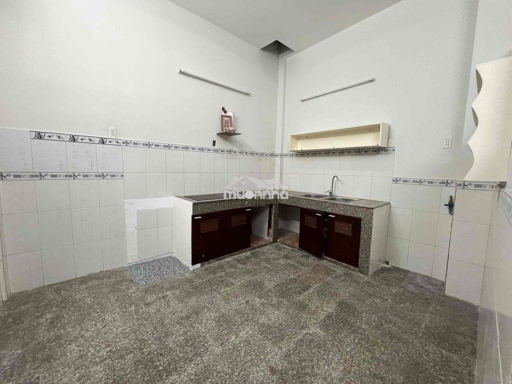 Bán nhà nguyễn văn luông quận 6, 4 pn, sân rộng, 5.x tỷ - Ảnh 3