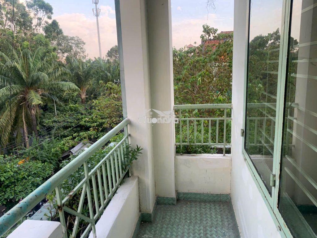 Bán căn hộ chung cư lê thị riêng, q10, thang máy, 60m2, 2pn, 3.3 tỷ - Ảnh 2