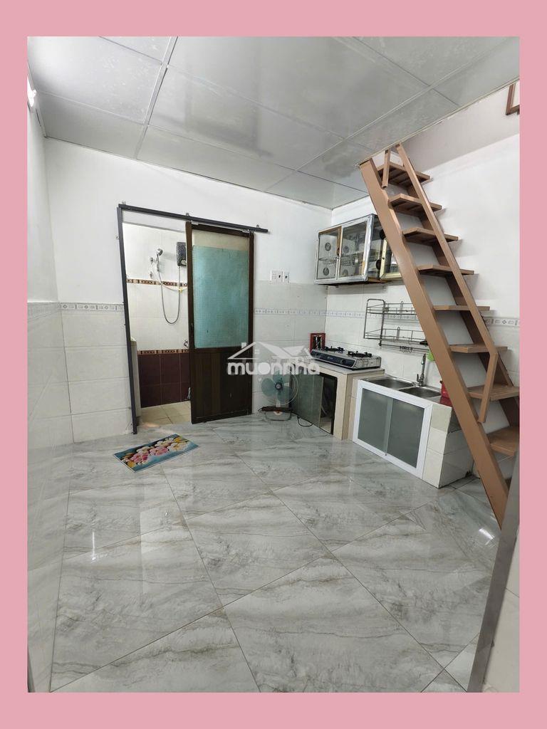 Nhà nc - cách mạng tháng tám 15m2 1 trệt 3 lầu 3 phòng ngủ riêng