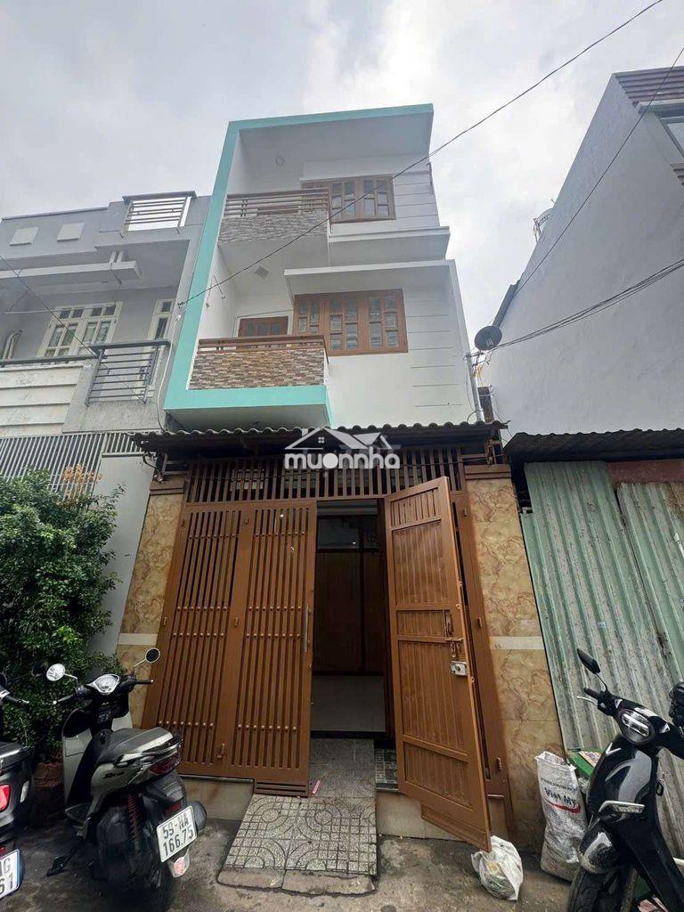 Cho thuê nhà lê văn quới - 10trieu - 4pn - hẻm xe hơi thông