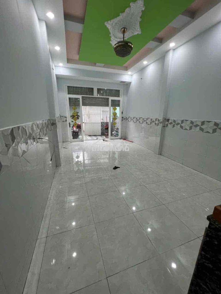 Nhà cho thuê mới 99% có máy lạnh, văn cao tân phú