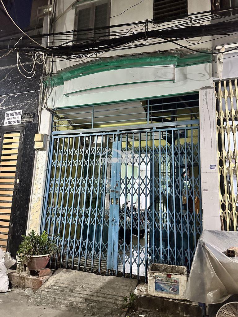 Bán nhà trung tâm quận 10
