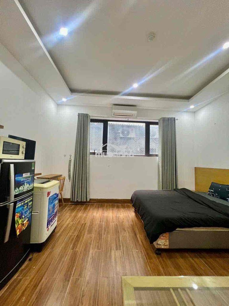 Phòng studio cửa sổ_diện tích 40m2_sau bệnh viện hoàn mỹ, phú nhuận