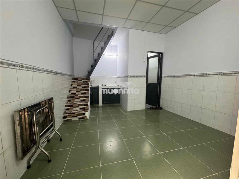 N/c phan tây hồ & phan xich long,trung tâm.02 tầng chỉ, 6.5triệu