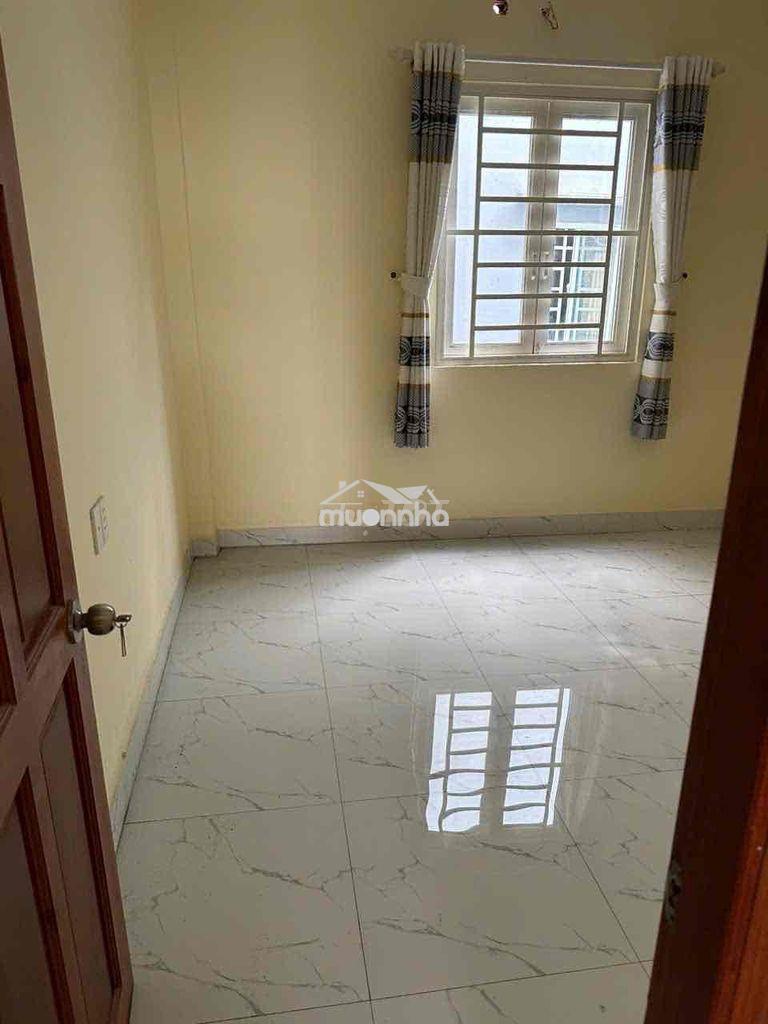 Nhà cho thuê nguyên căn giá 8tr gần ngã 4 phl đường lvl - Ảnh 2