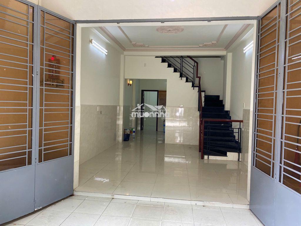 Cho thuê nhà 4x15m, 3pn, 3wc trung tâm quận 7, hẻm nhựa 6m - 2