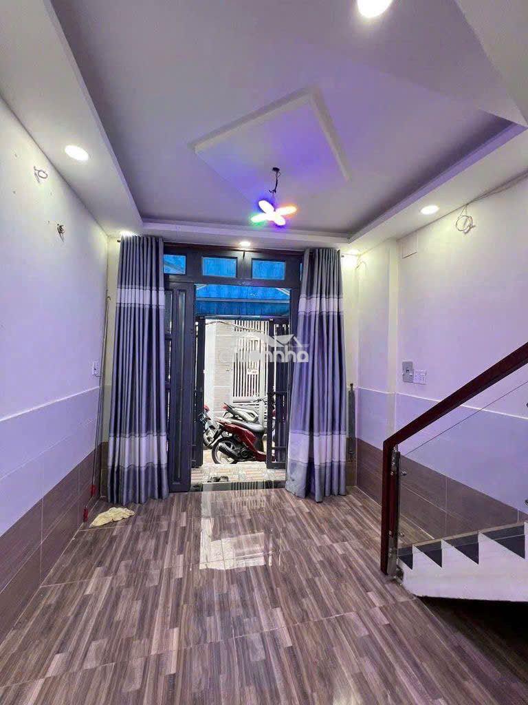 Nhà 2pn đầy đủ nội thất ngay cv 23/9 quận 1