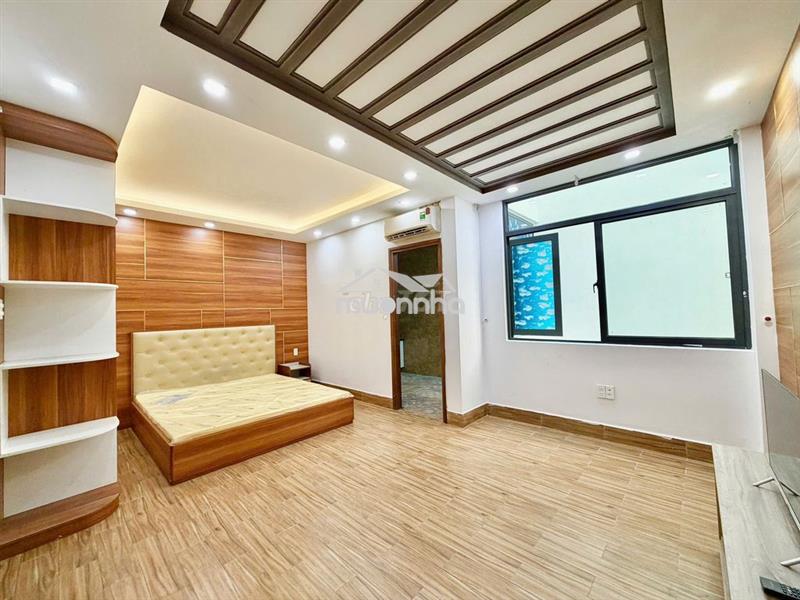 Phòng rộng, nội thất đẹp, máy giặt riêng ở kdc nam long, quận 7