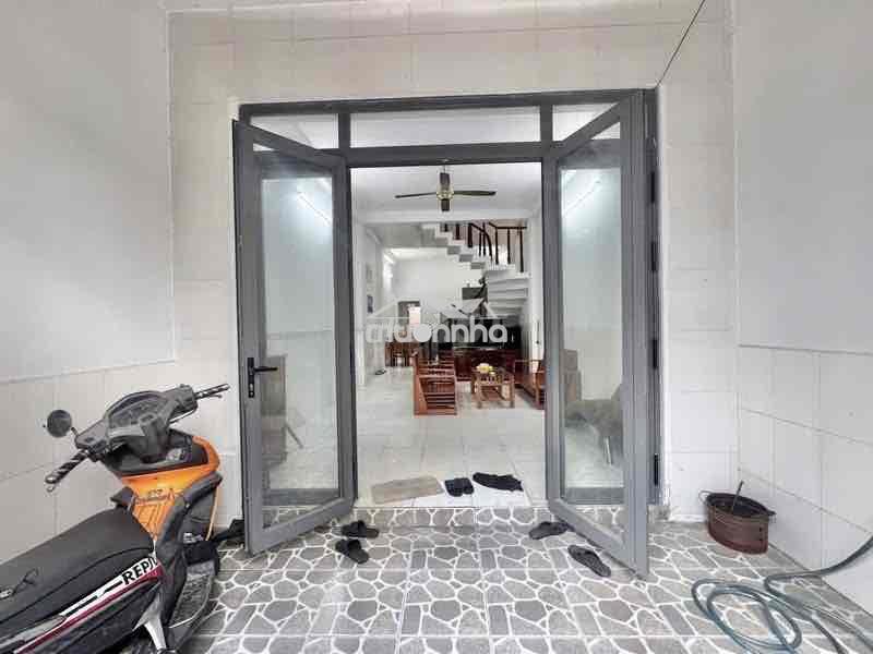 Nhà mới có nội thất 4x17m 1lầu + st (2pn 2wc) hẻm 7m. lê văn quới