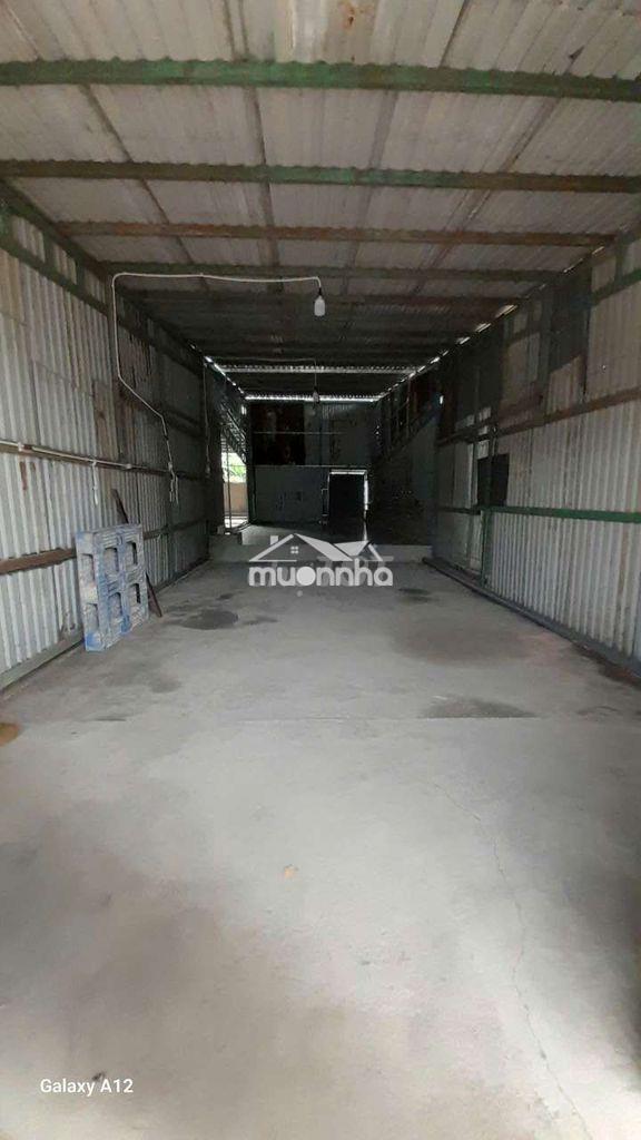 Nhà kho 5x22m, hẻm xe tải 1/ phan văn hớn gần cây xăng 61 xã bà điểm m