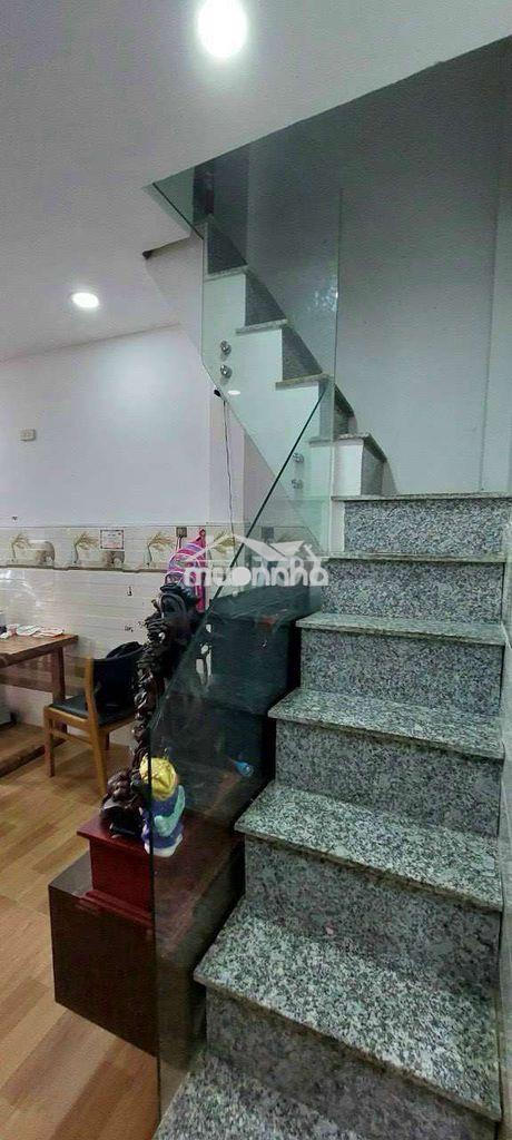Bán nhà tân hương đỗ thừa luông dt: 5x5m 2 tầng 2pn mới giá: 2.8 tỷ tl - Ảnh 2