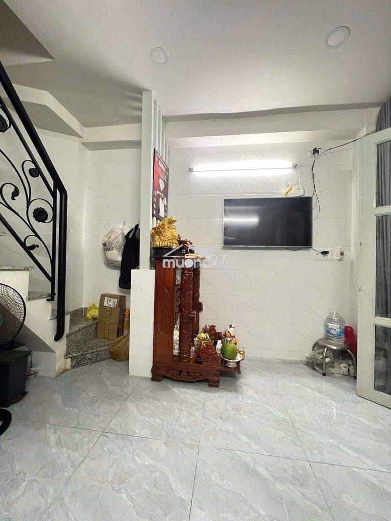 Nhà đẹp 3 tầng ngay trung tâm quận 7 khu sầm uất kiều đàm himlam - Ảnh 2