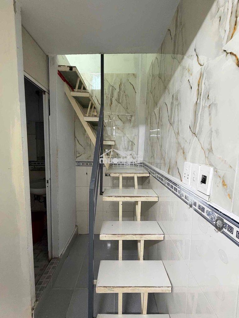 Bán nhà 3 tầng hẻm rộng 3m - Ảnh 3