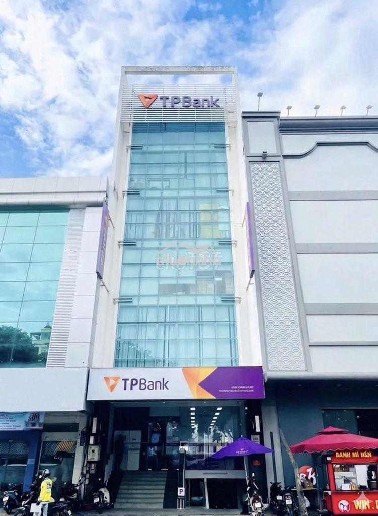 Cho thuê building dt 1.200m2 trung tâm quận phú nhuận