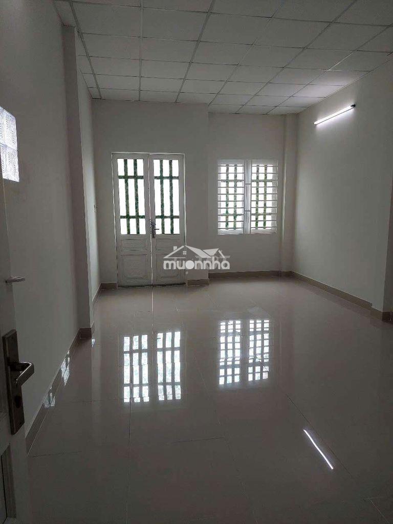 Mặt bằng kinh doanh spa, cửa hàng, tạp hóa ngay chợ linh xuân. 3pn 3wc - 4