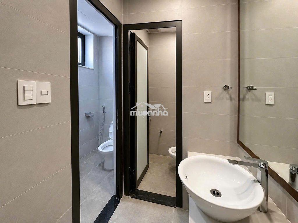 Cho thuê tòa building mới 1280m2 trung tâm quận 3 - 4