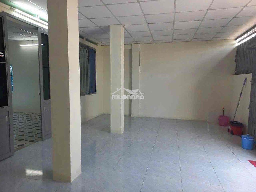 Cho thuê kho xưởng sạch sẽ bà điểm - Ảnh 2