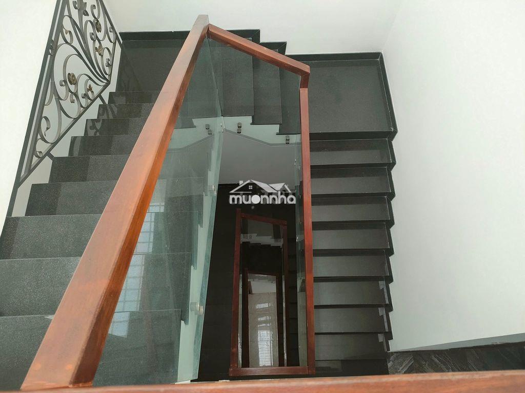 Nhà đường trường sơn diện tích: 5x20m trệt 2 lầu cho thuê - Ảnh 4