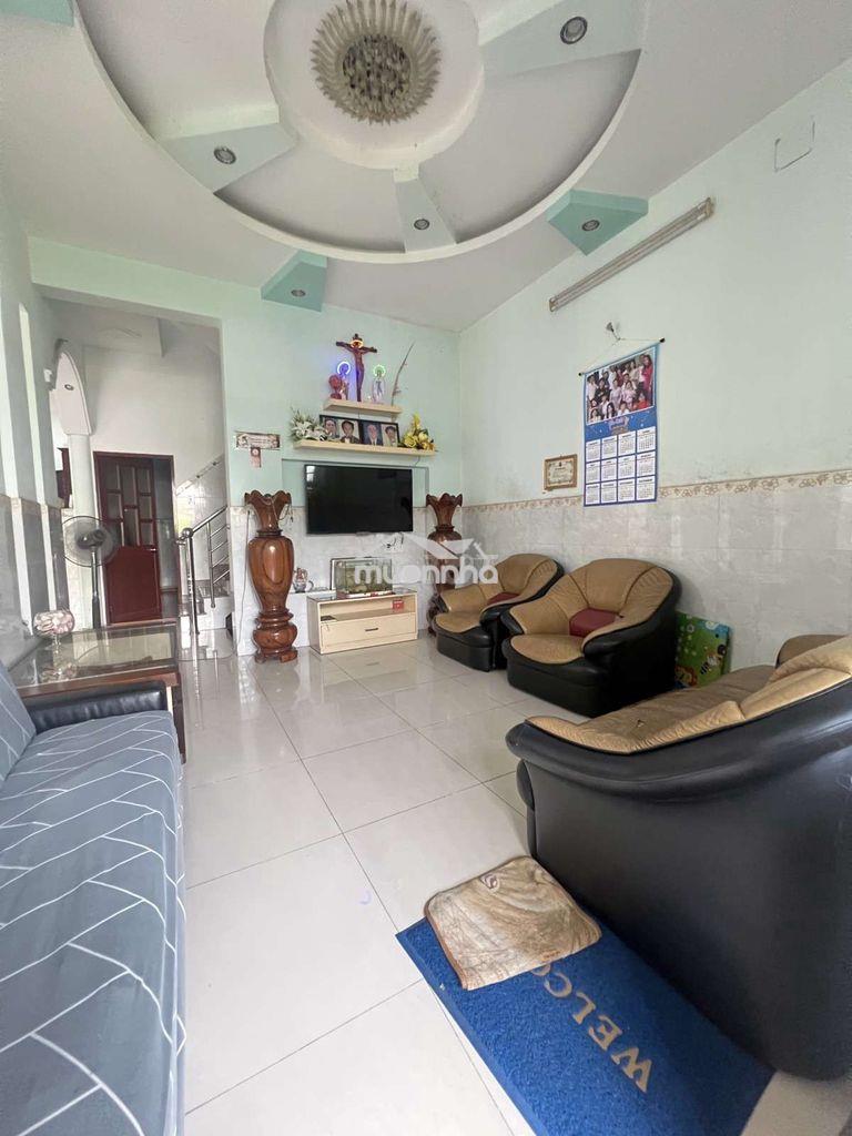 Bán biệt thự ngang gần 8m 78m2  xe hơi kha vạn cân thủ đức hạ 5.7 tỷ