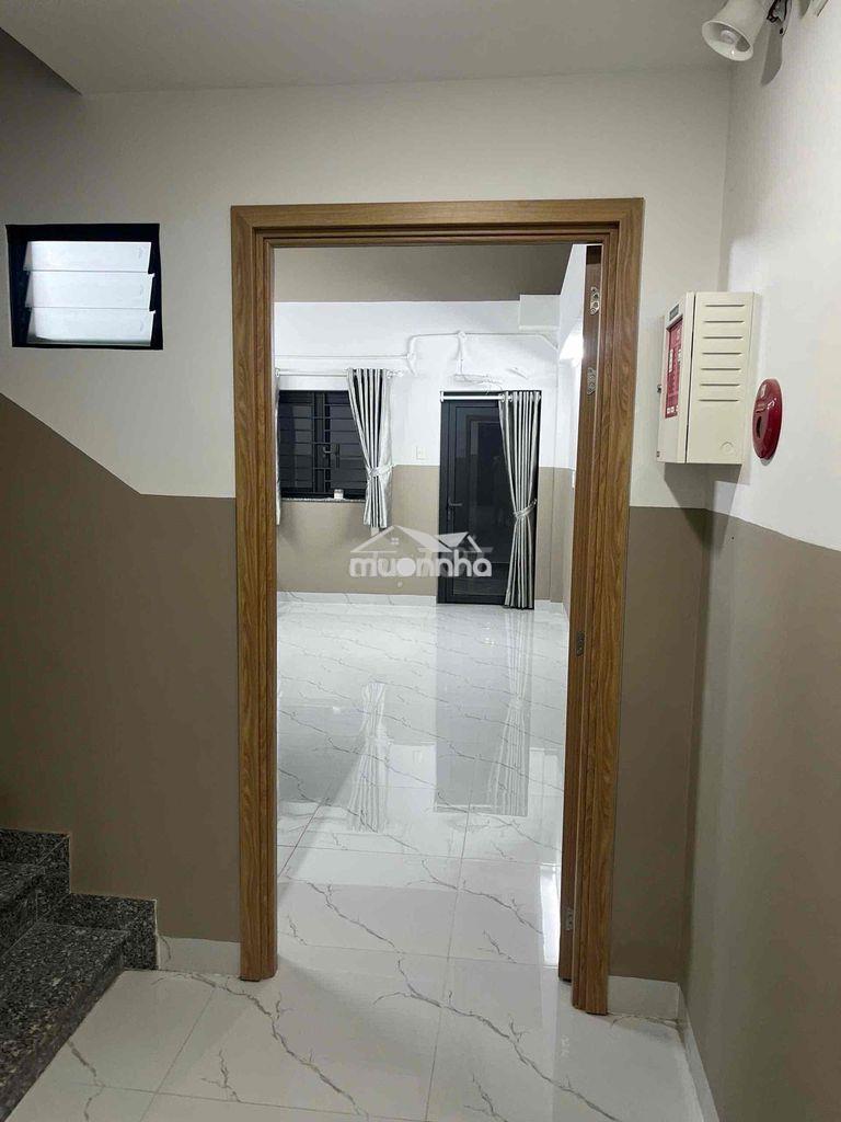 Nhà mới xây - cho thuê phòng tầng trệt 25m2 + sân riêng 12m2 - 2