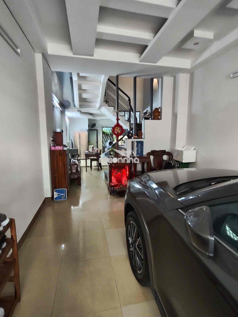 Chinh chủ gấp bán nhà  hẻm 6m nhựa. 4 tầng btct .