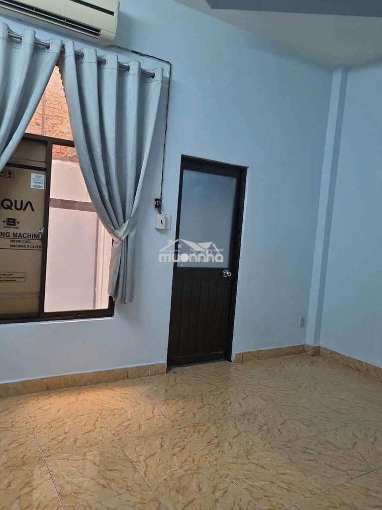 Cho thuê nhà thn 
dt 4x14 -1 lầu -2pn-2wc 
đường xe hoi tới nhà 
 - Ảnh 2