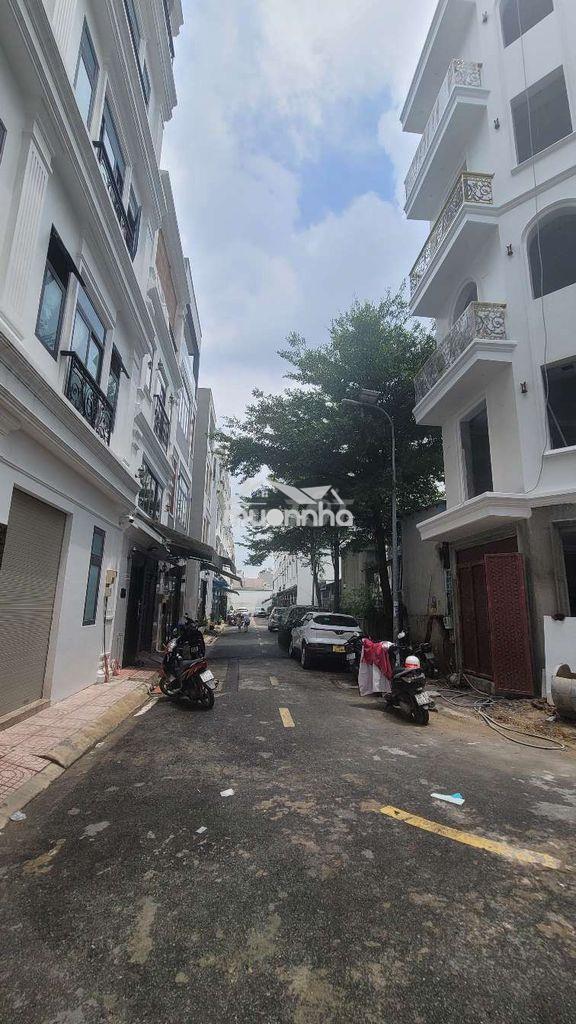 Nhà 5 tầng, 2 mặt tiền, hẻm 10m, nở hậu 4,8/5m × 11m, hồ văn long, b.t - Ảnh 2