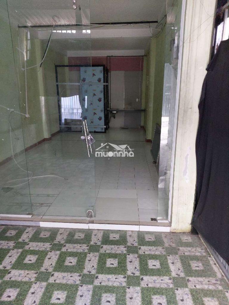 Cho thuê mtkd 195 tây sơn sát ngay gò dầu và cầu xéo.