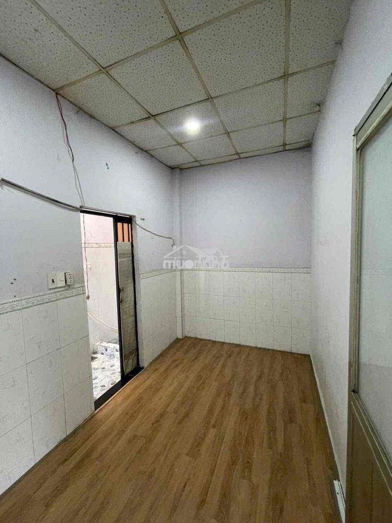 Nhà nguyên căn ngay liên khu 5-6 , 2pn - 6tr - 4