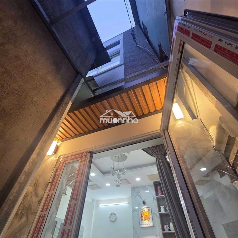  Bán nhà mt đẹp 2 tầng-sd 70m -2pn- nguyễn nhược thị p15 q8- cầu số 2.