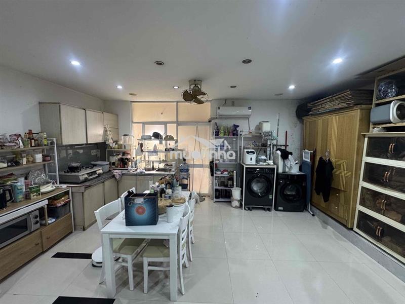 Phòng full nội thất 45m2