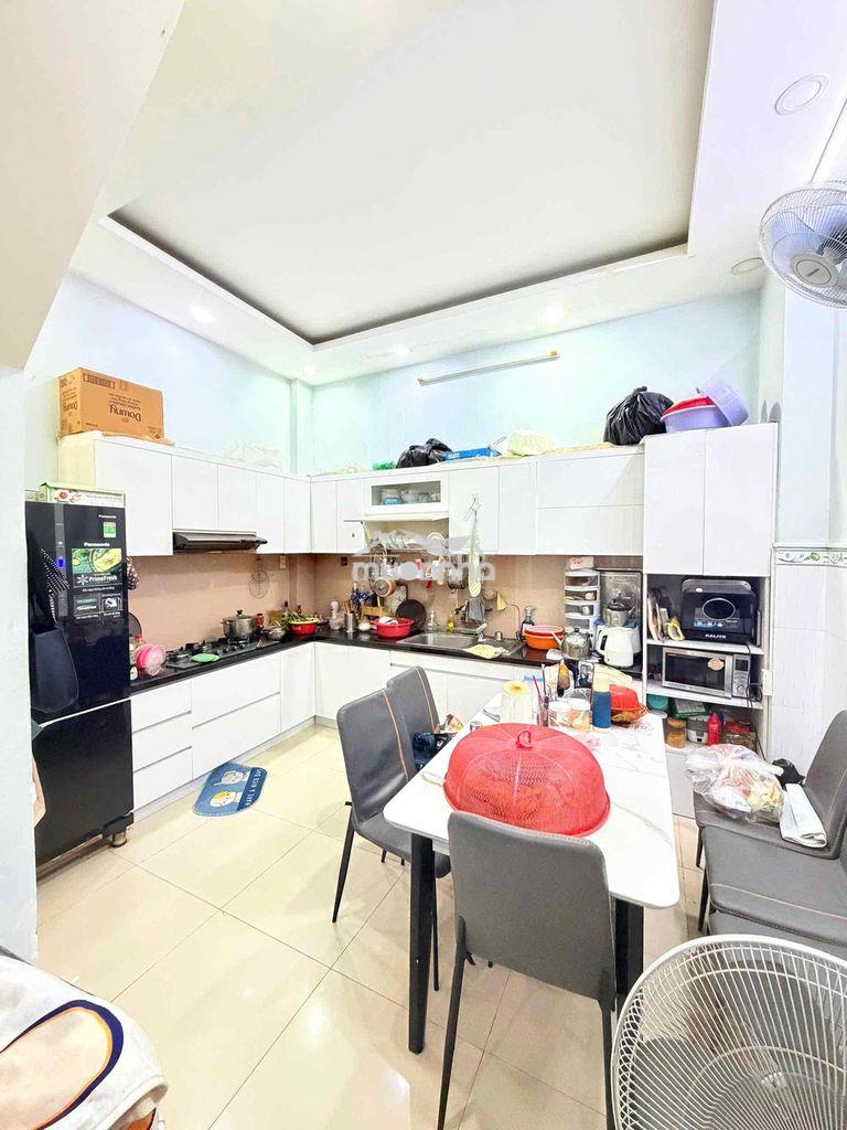 Bán nhà phường tân sơn , 3 tầng btct , chính chủ ở - Ảnh 2