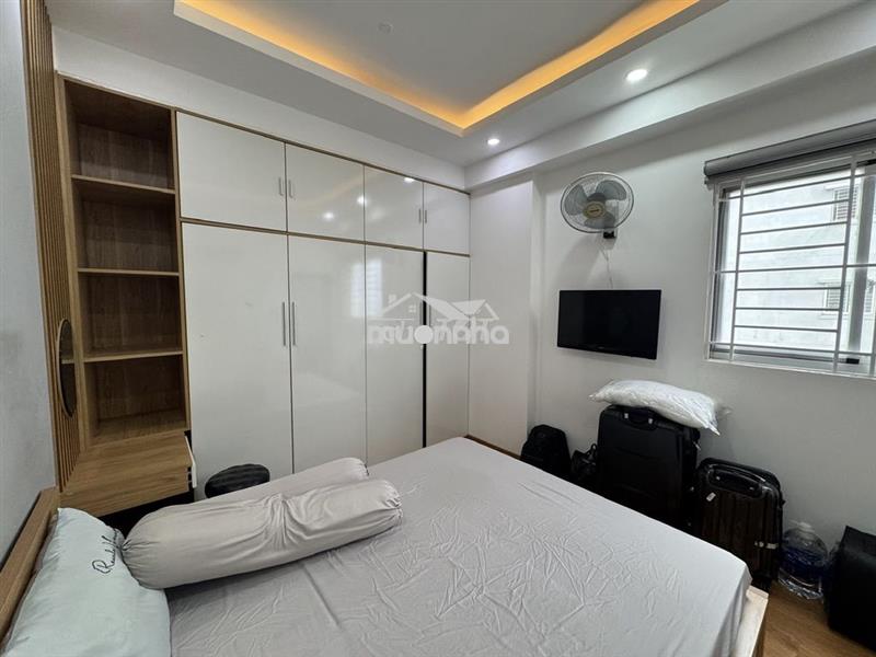 Cho thuê nhanh căn 2pn 2wc nội thất cao cấp