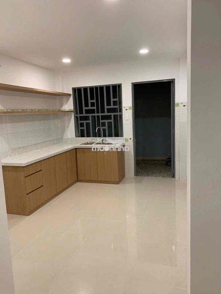 Cho thuê nguyên căn trệt 1 lững 1 lầu. sân thượng - Ảnh 2