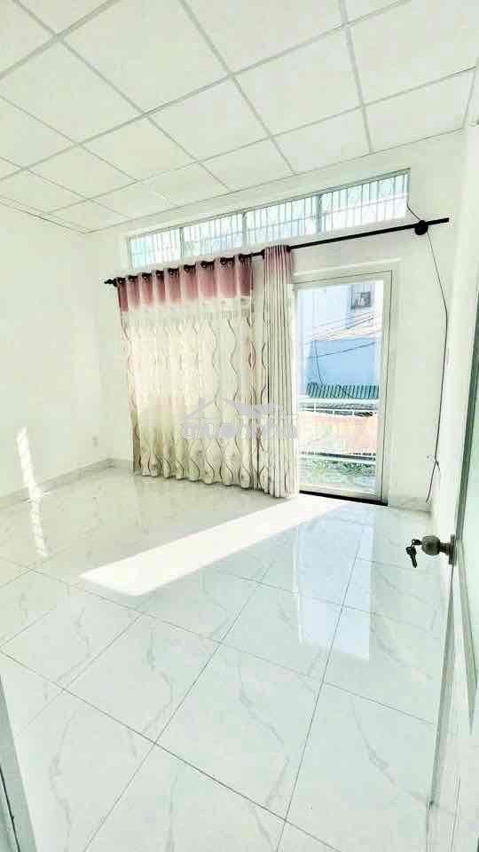 Cho thuê nhà hẻm 8m đường tân hương - 4x15m - 1 lầu - giá rẻ - Ảnh 4