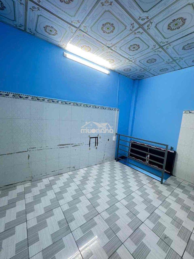 Gởi ace phí 25tr.. bán nhà nhỏ xinh xinh , 2 lầu , ban công..giá tốt.. - Ảnh 2