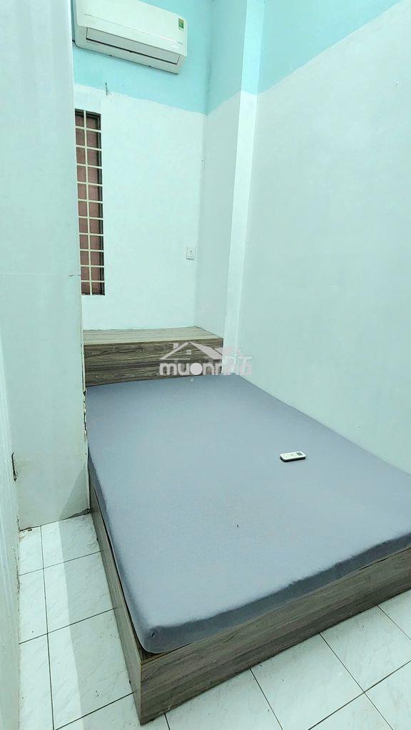 2 phòng ngủ có gác 45m2, cửa sổ, full nội thất 5tr5 cộng hòa, p12  - Ảnh 2