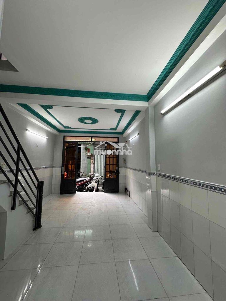 Nhà bán q8 đông hồ cách mặt tiền vài bước chân, có thể cho thuê,
