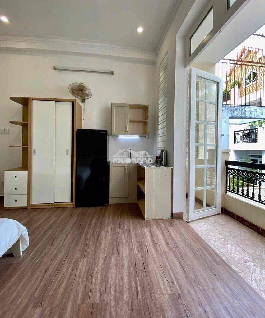 Căn hộ ban công - full nội thất - ngay vòng xoay dân chủ - Ảnh 4