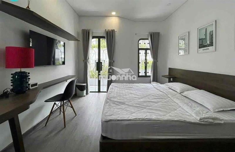 Phòng 35m2_ studio, ban công, nội thất cơ bản_ 255 phan xích long