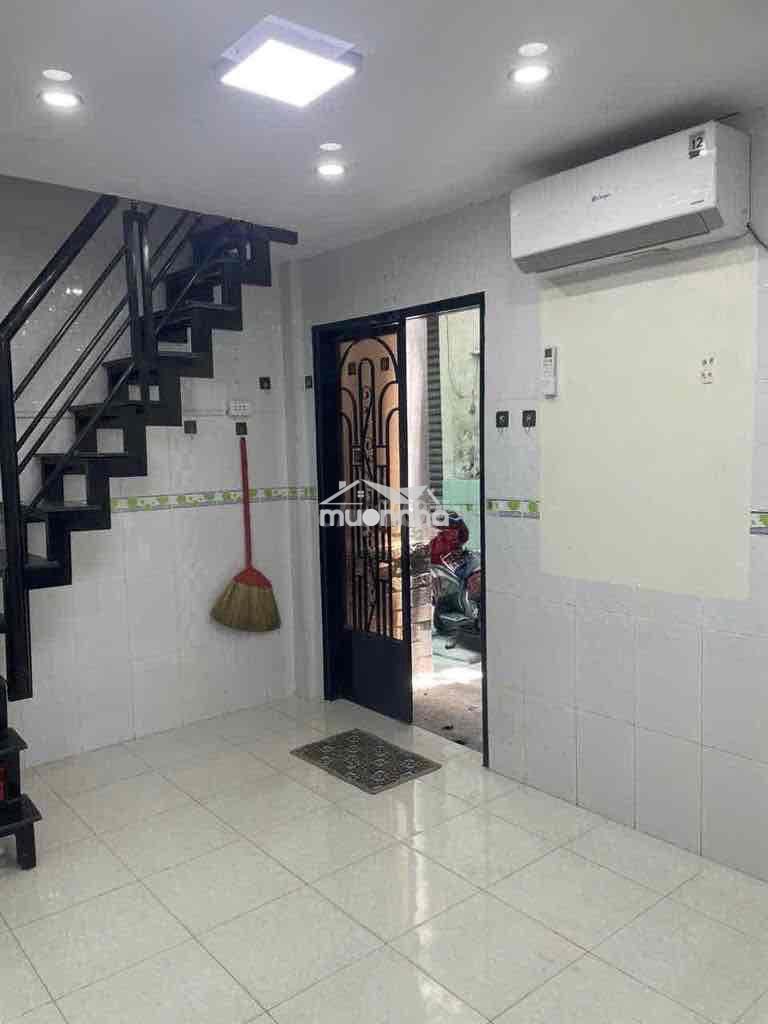 Nhà 2 mặt hẻm 4,5x15 lê văn sỹ