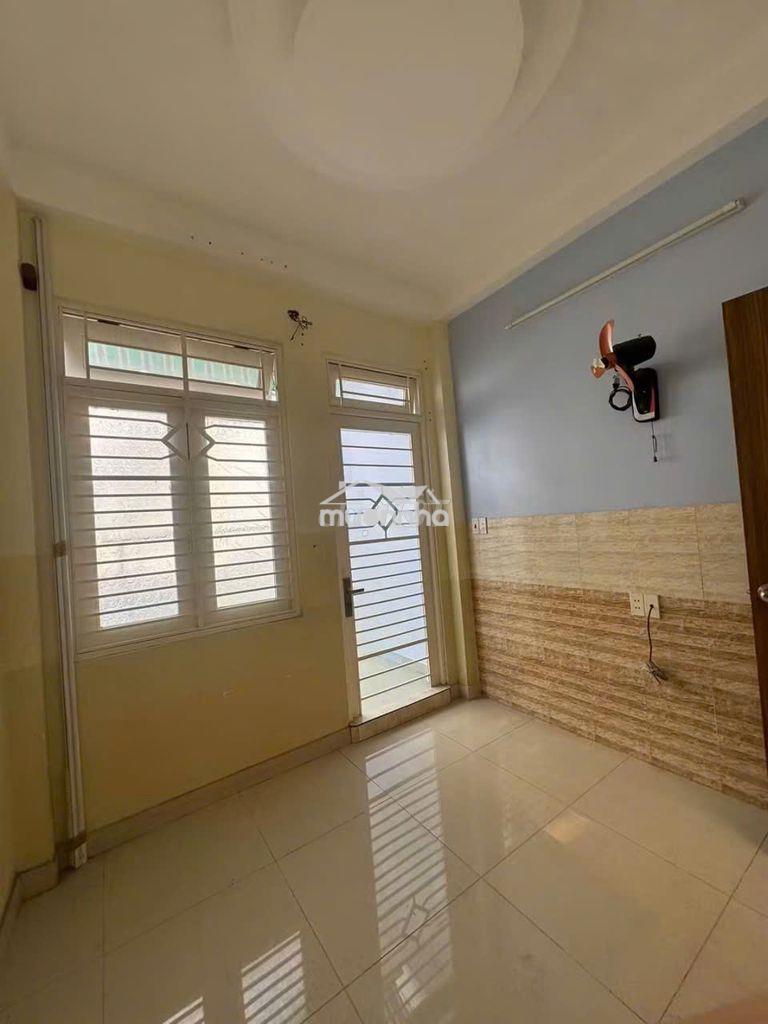 Nhà thuê nguyễn tiểu la quận 10